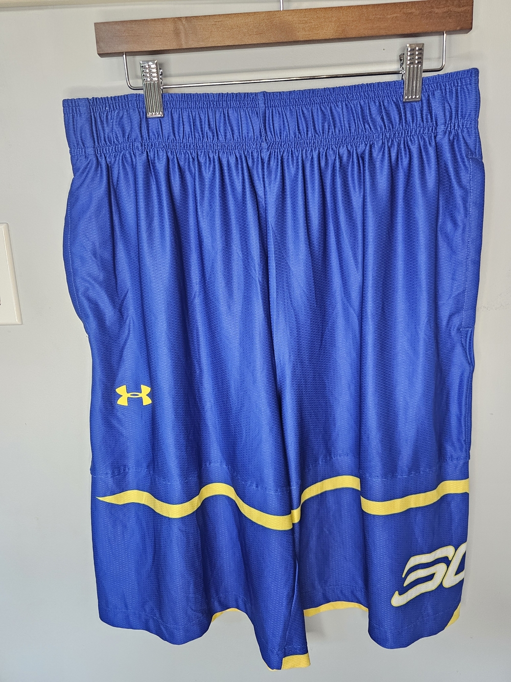Under Armour SC30 Stephen Curry Basketball Shorts Men's Large Blue Gold Warriors